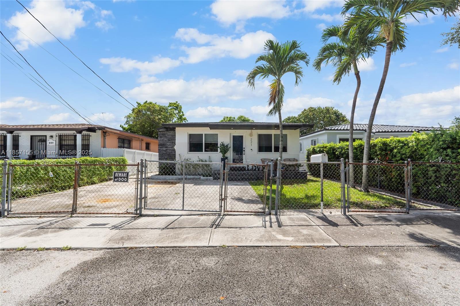 221 NW 59th Ave