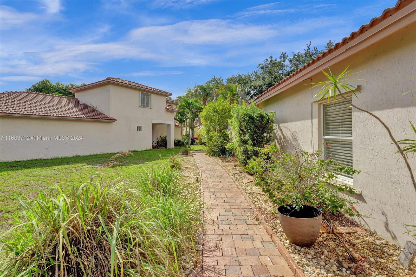 TURTLE RUN - Residential