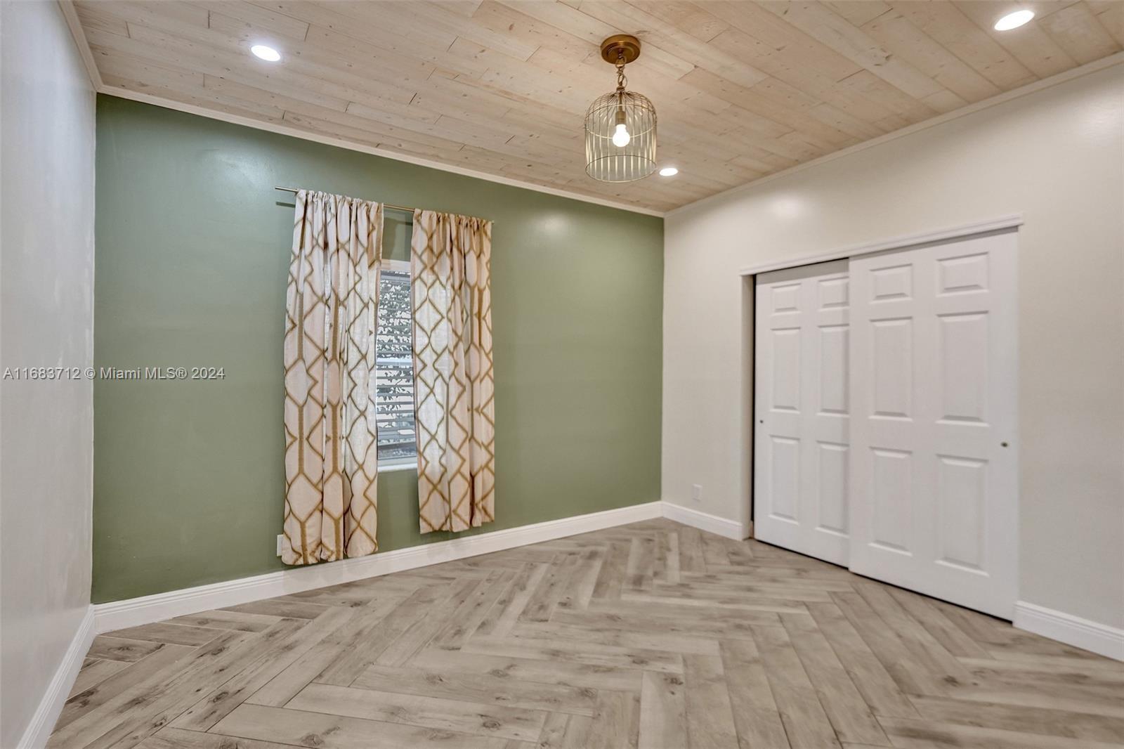 TURTLE RUN - Residential