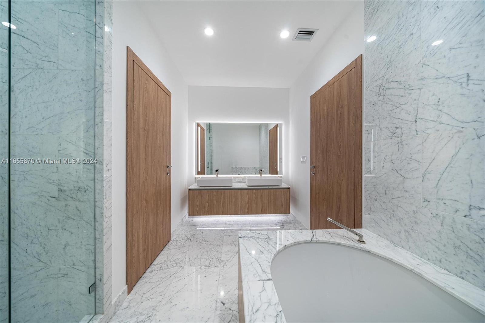 Onda Residences - Residential