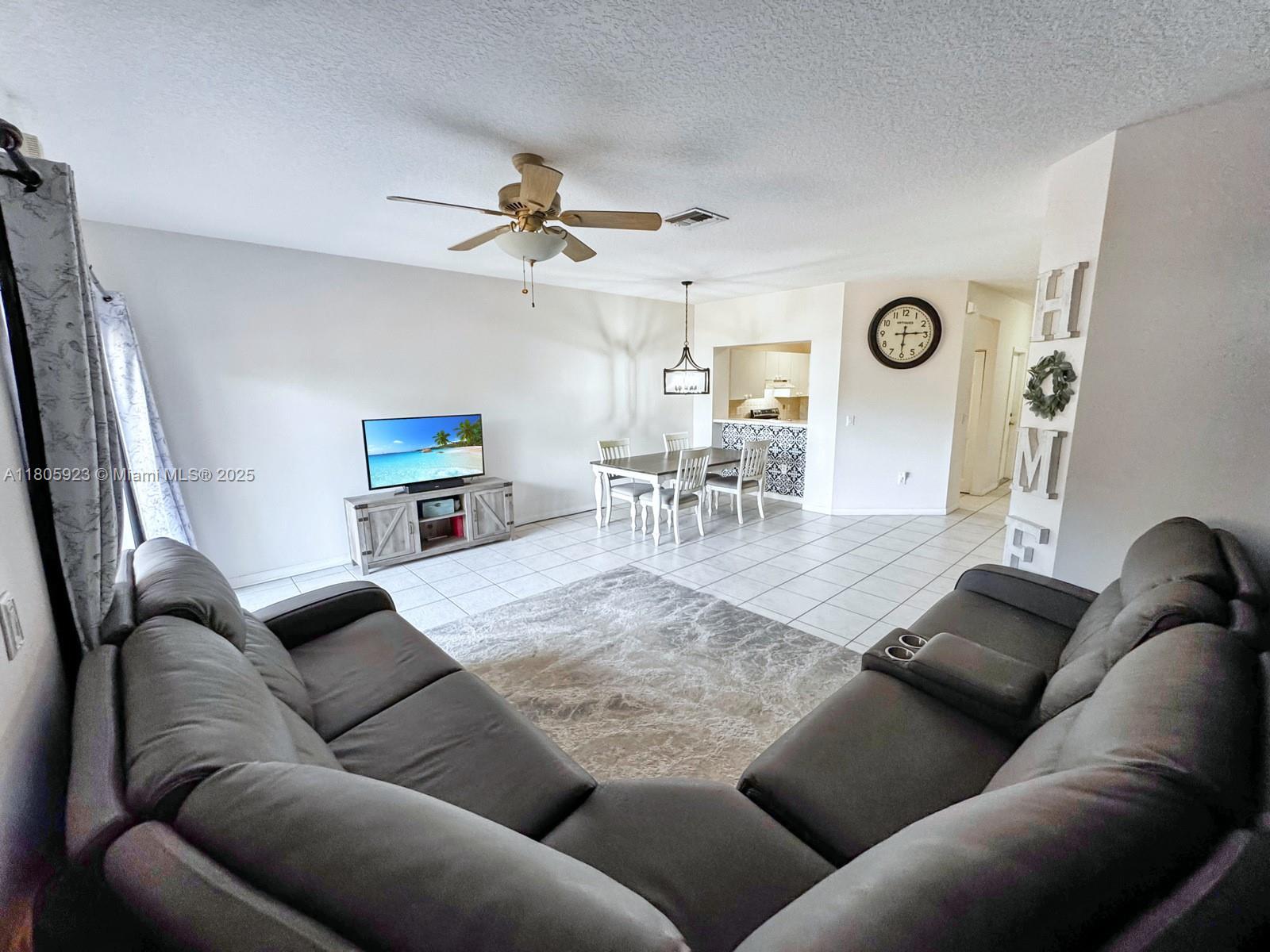 1104 NW 100th Ave
