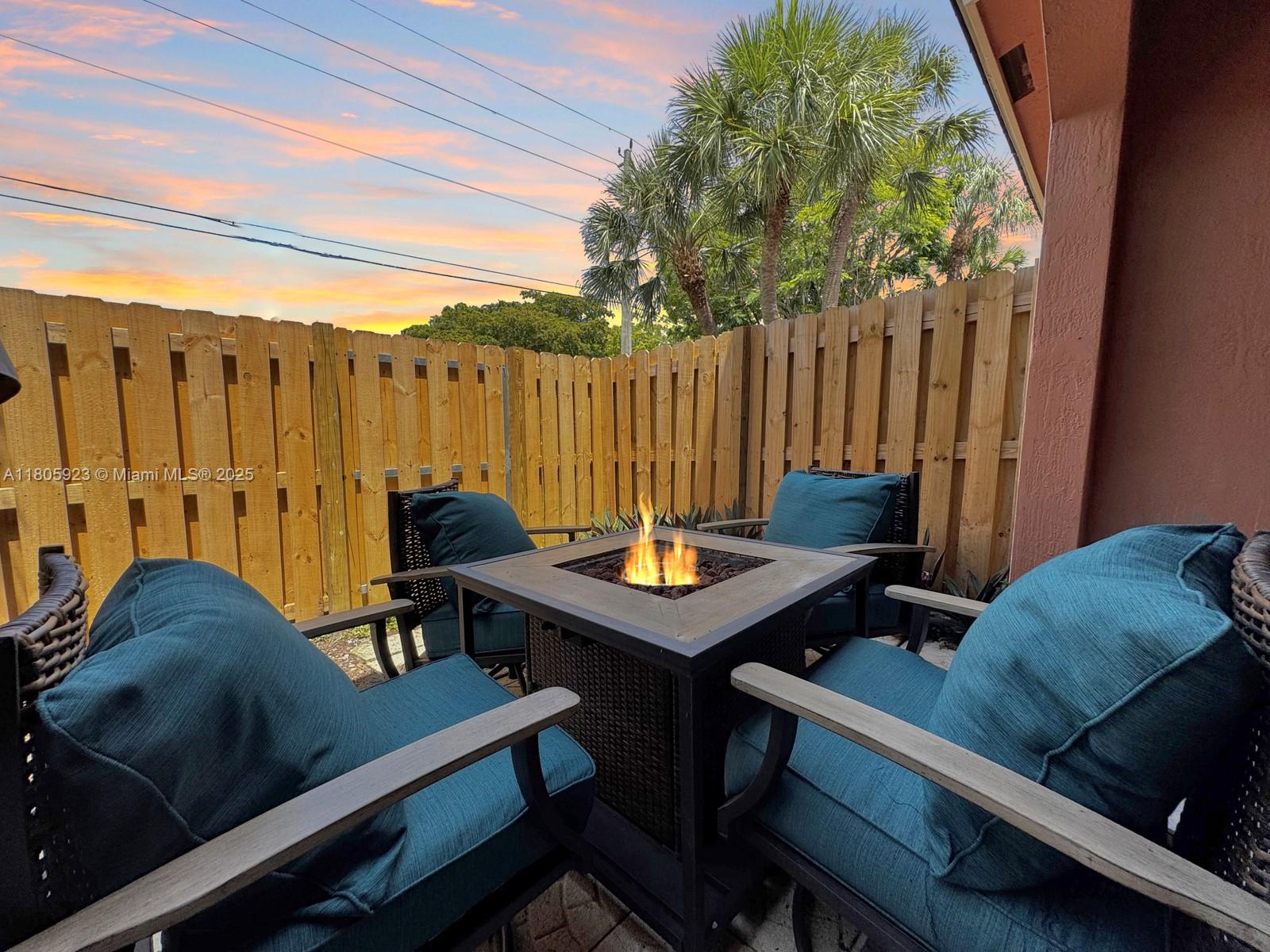 MONTE CARLO TOWNHOMES - Residential