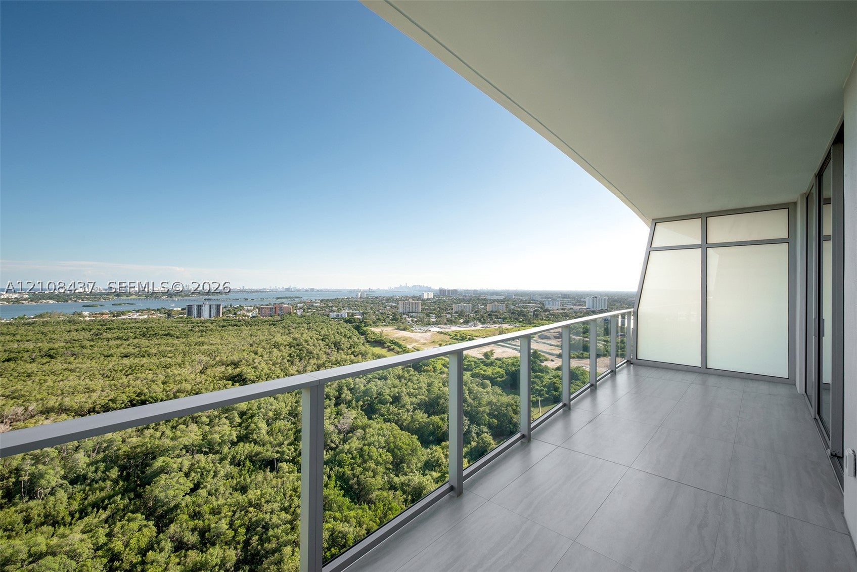 2411 Laguna Circle 2404