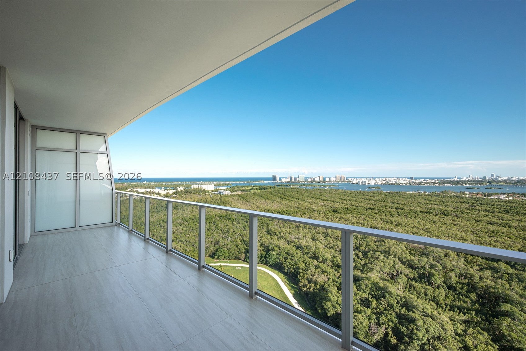 2411 Laguna Circle 2404
