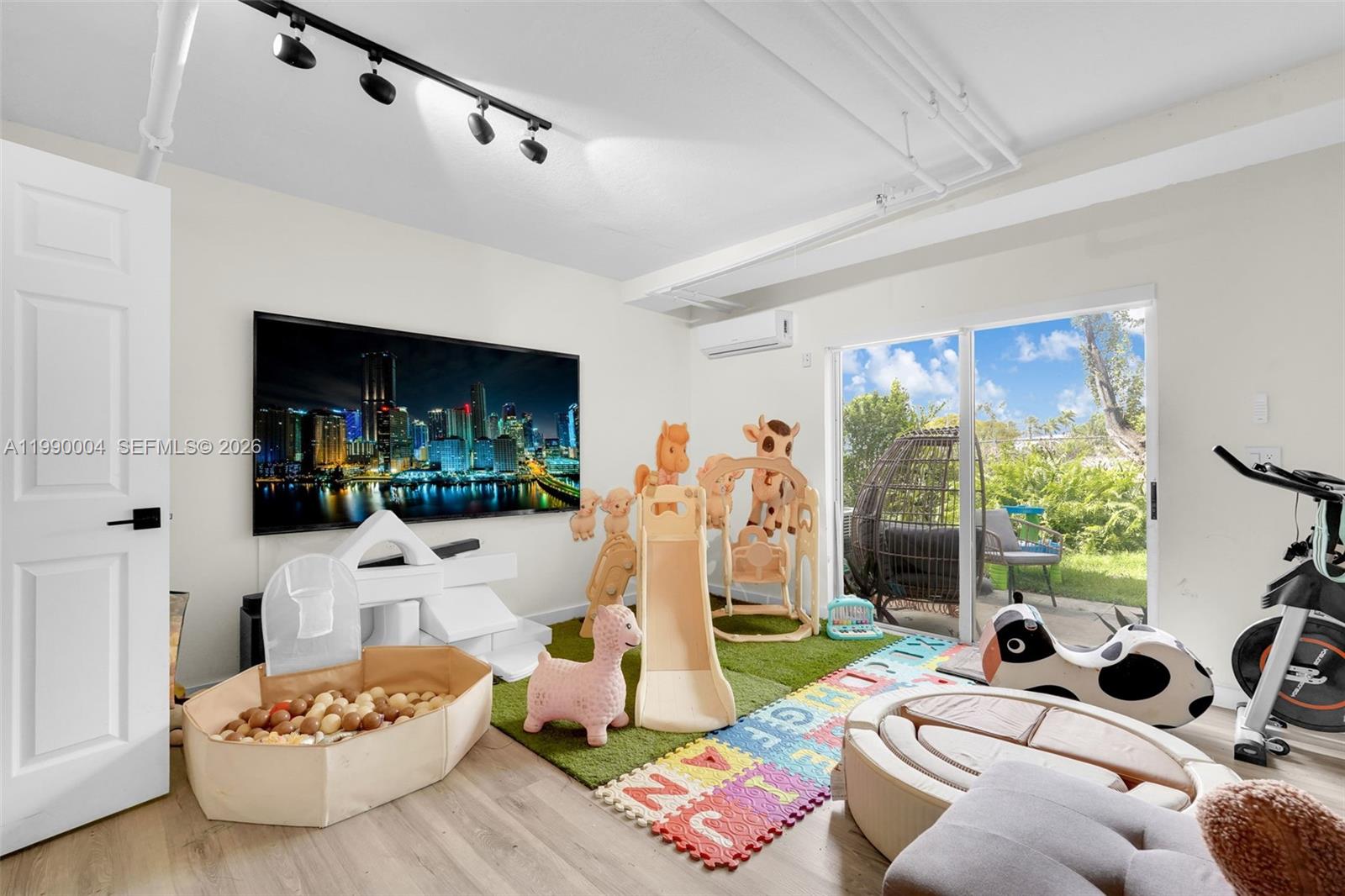 THE PRESERVE CONDO - Residential