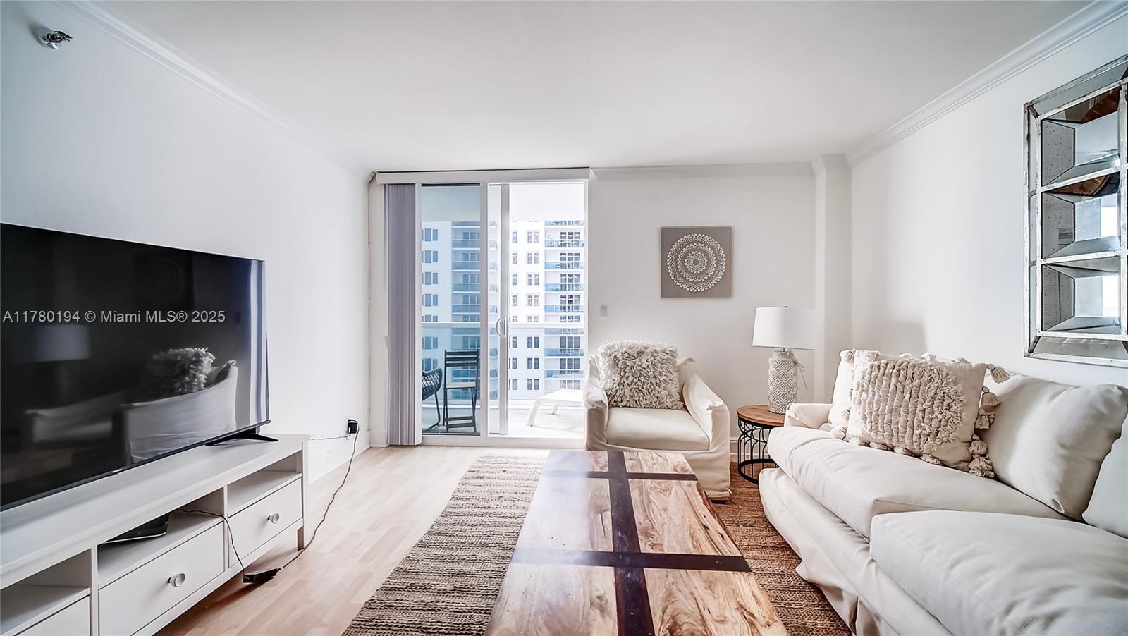 THE RIVIERA CONDO - Residential Lease