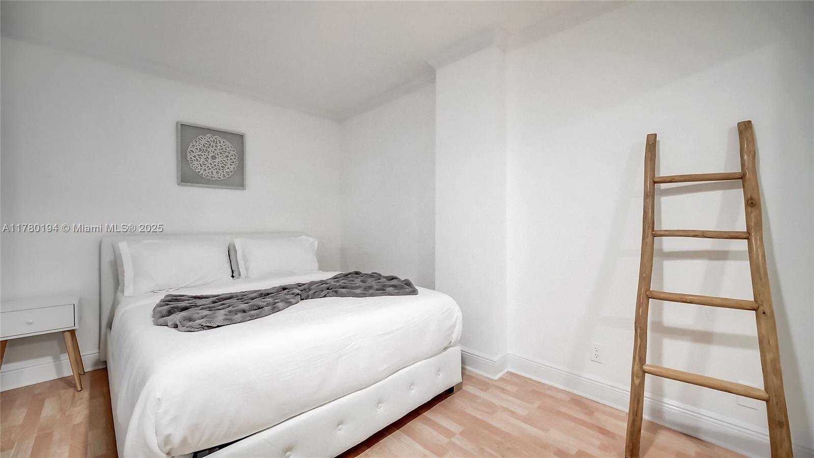 THE RIVIERA CONDO - Residential Lease