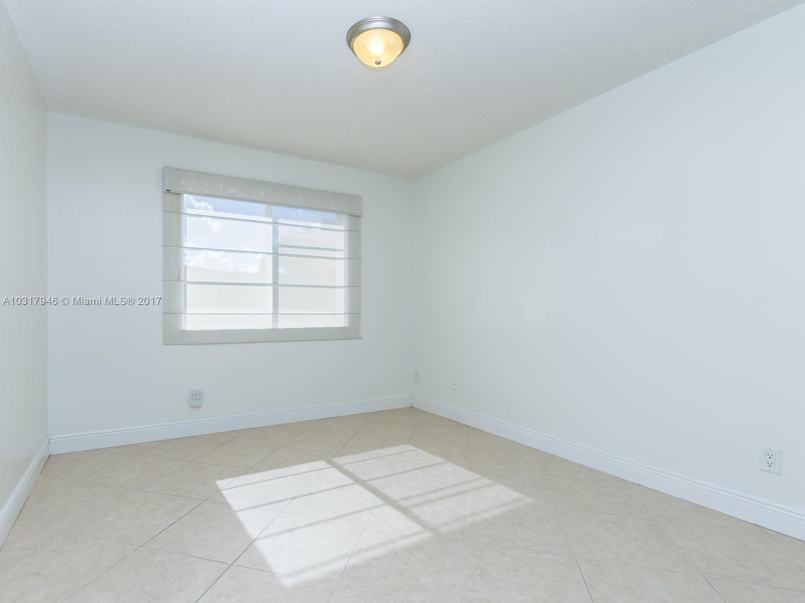 VALENCIA AT DORAL - Residential Lease