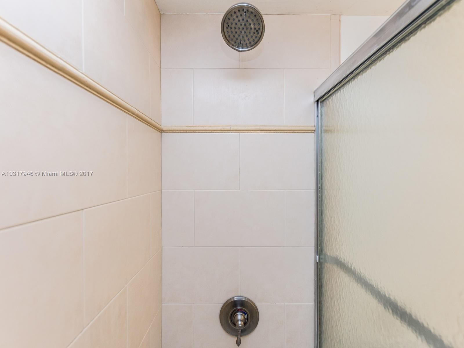 VALENCIA AT DORAL - Residential Lease