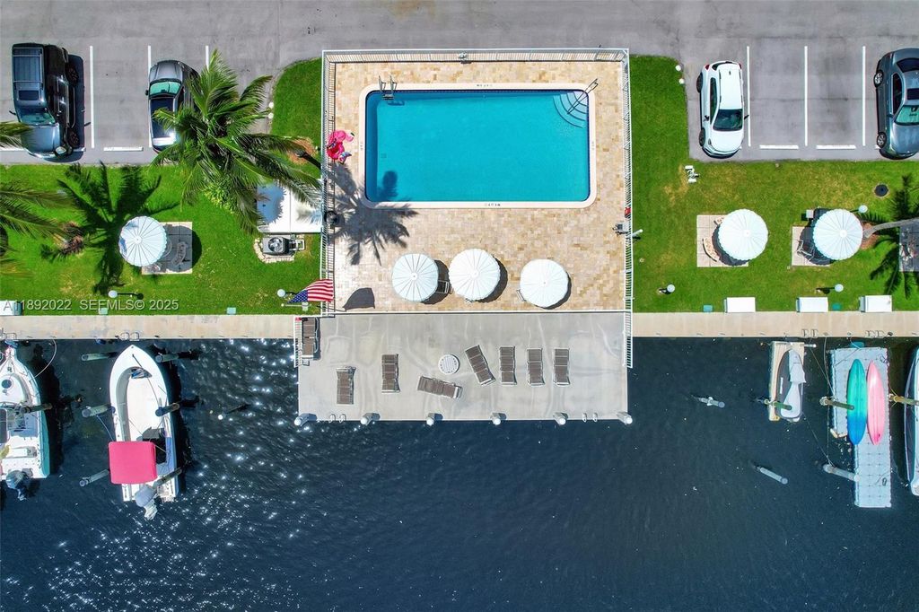 Photo of 1731 SE 15th St #603, Fort Lauderdale, FL 33316 (MLS # A11892022)