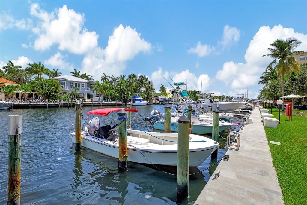 Photo of 1731 SE 15th St #603, Fort Lauderdale, FL 33316 (MLS # A11892022)