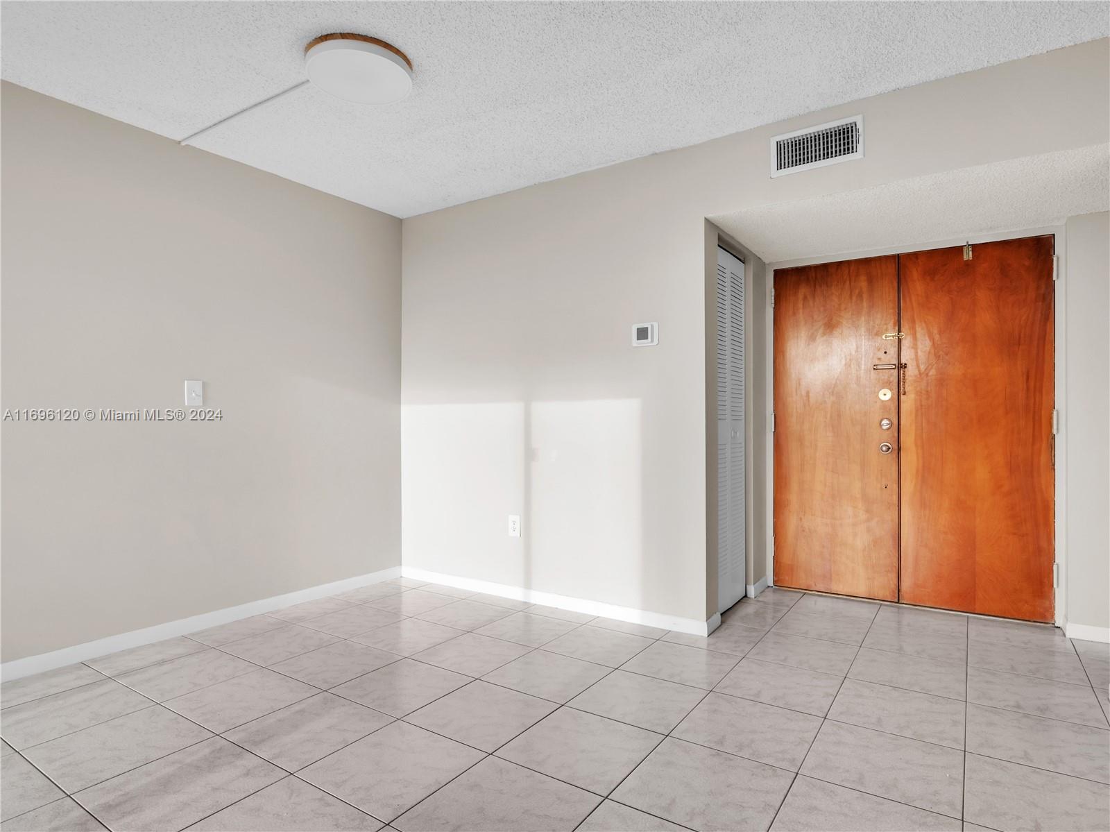 11790 Sw 18th St 305-3, Miami, Broward County, Florida - 2 Bedrooms  
2 Bathrooms - 