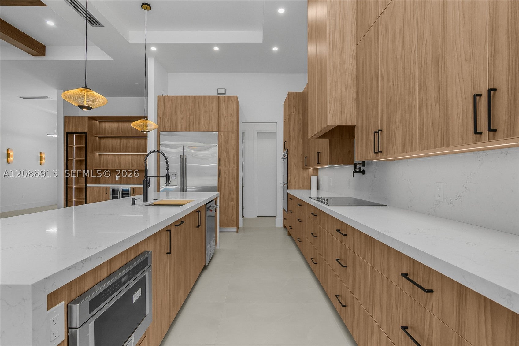 14318 charthouse