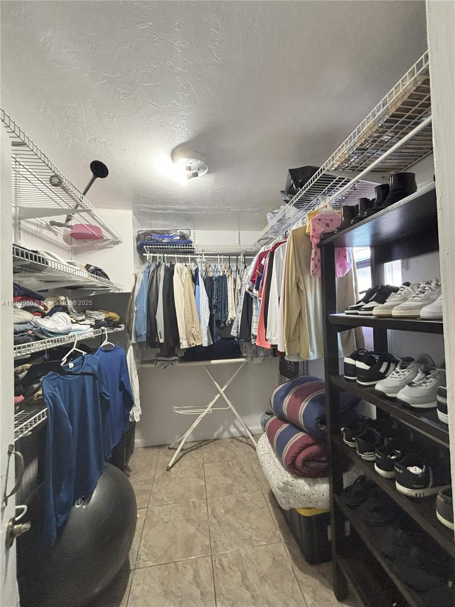 BEL-AIRE SEC 1 - Residential