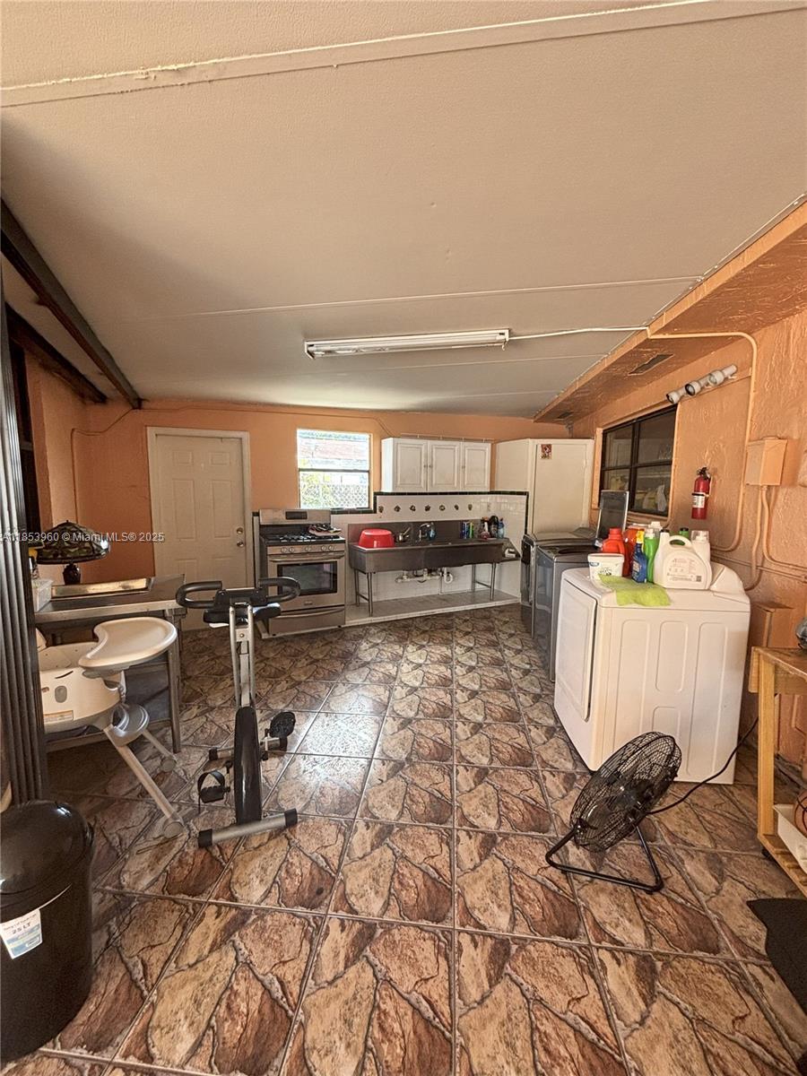 BEL-AIRE SEC 1 - Residential