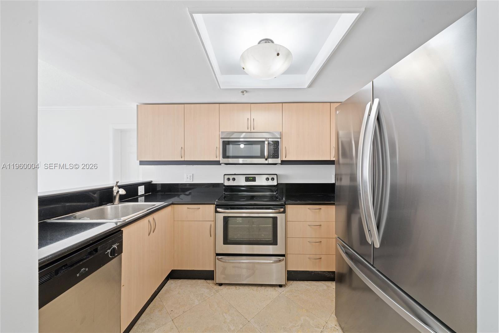 THE MUTINY CONDO - Residential