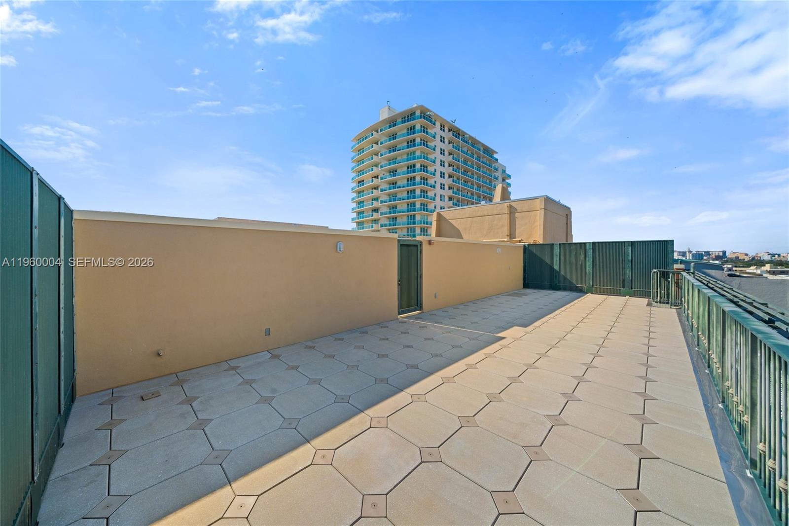 THE MUTINY CONDO - Residential