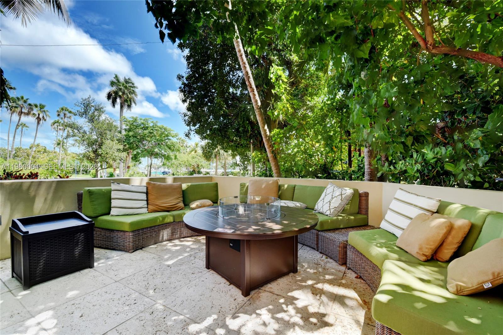 THE MUTINY CONDO - Residential