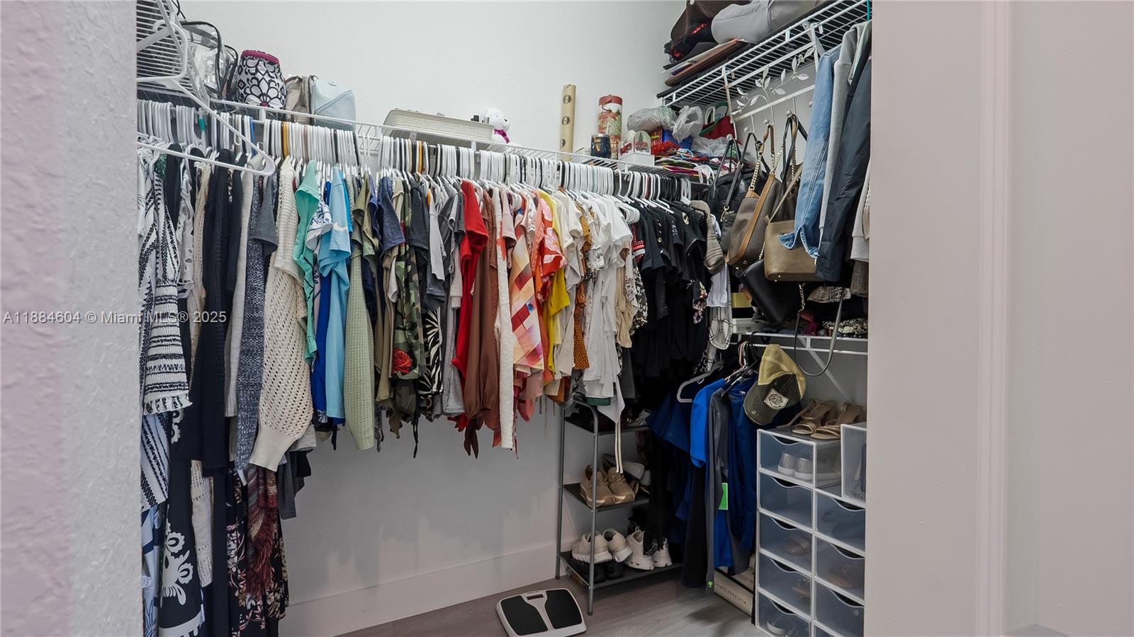 MEADOW PINES - Residential