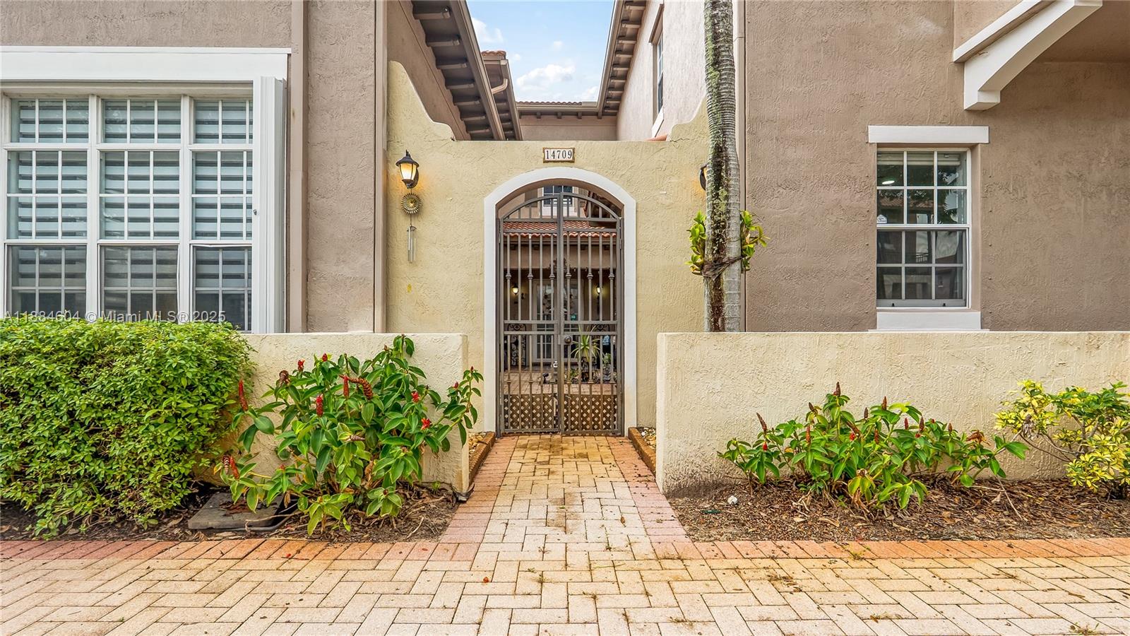 MEADOW PINES - Residential