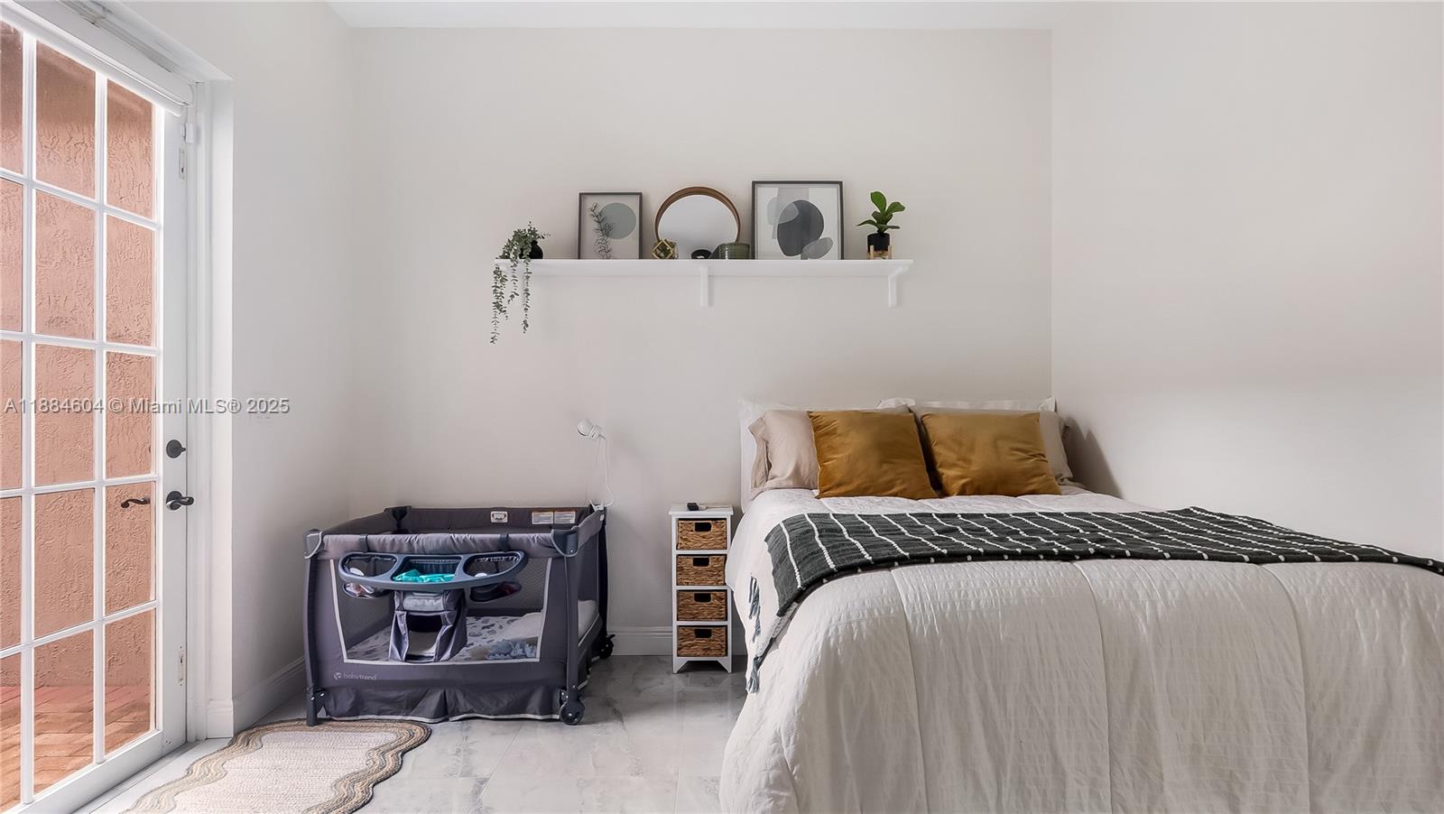 MEADOW PINES - Residential