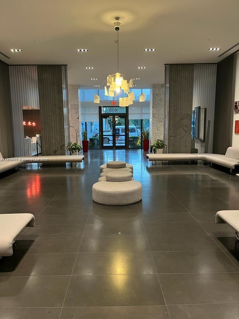 CANVAS CONDO - Residential