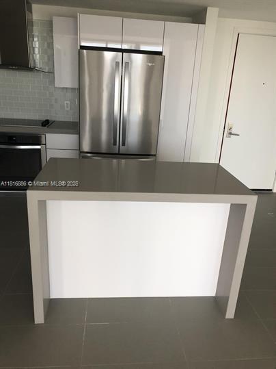 CANVAS CONDO - Residential