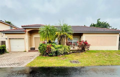 21523 SW 90th Ave Cutler Bay FL 33189