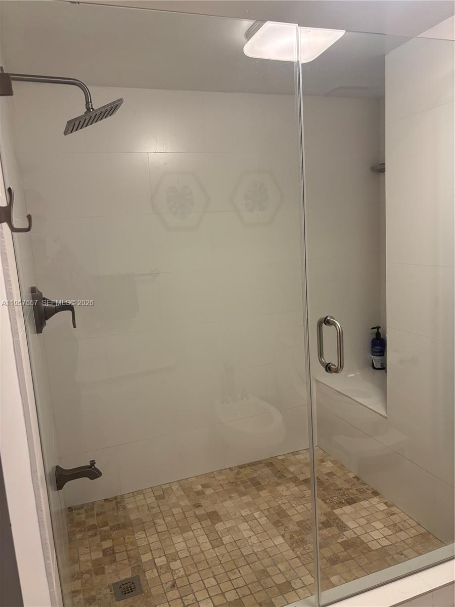 THE SURF CONDO - Residential