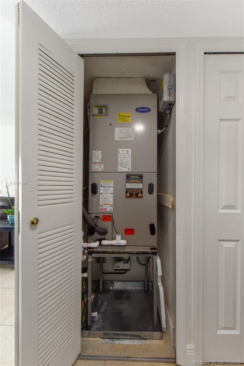 CUTLER LAKES CONDO - Residential