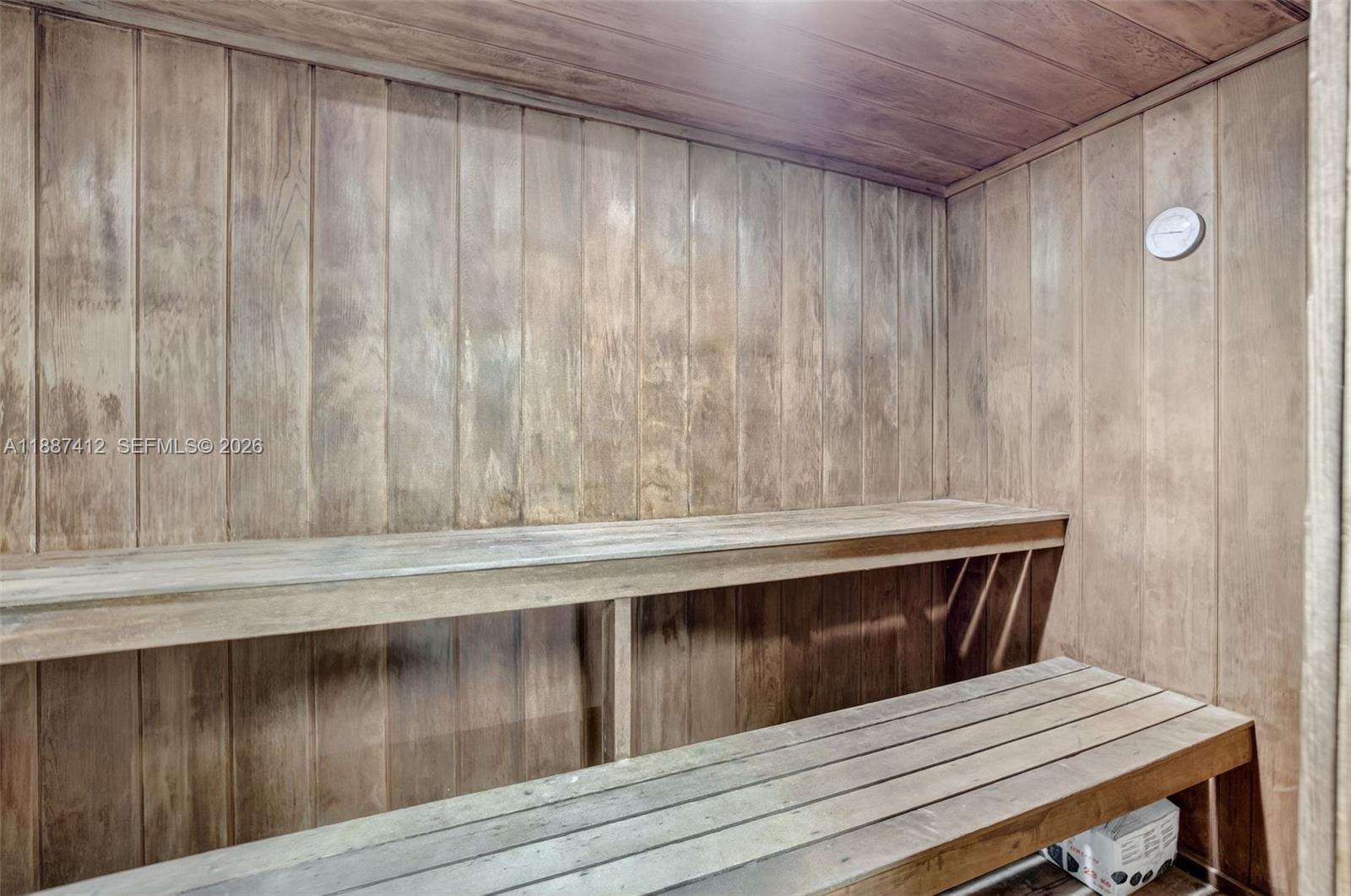 COLONY POINT 3 CONDO - Residential