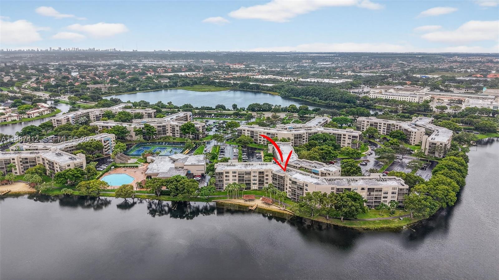 COLONY POINT 3 CONDO - Residential