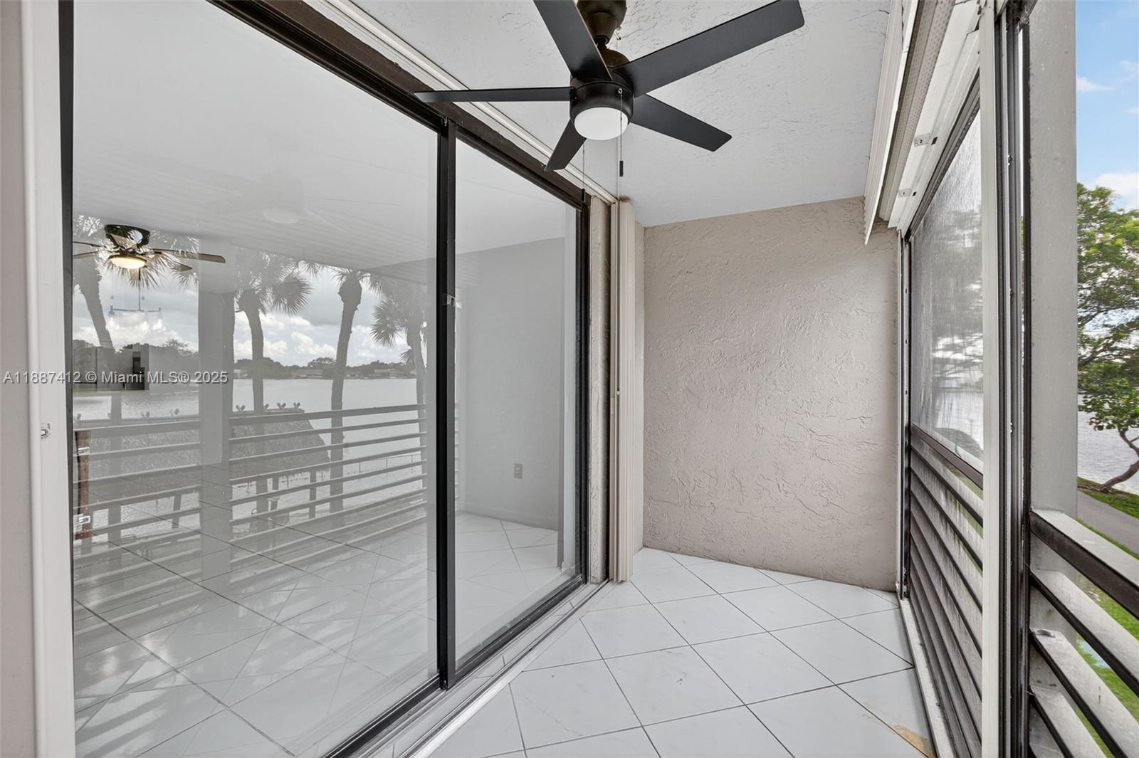 COLONY POINT 3 CONDO - Residential