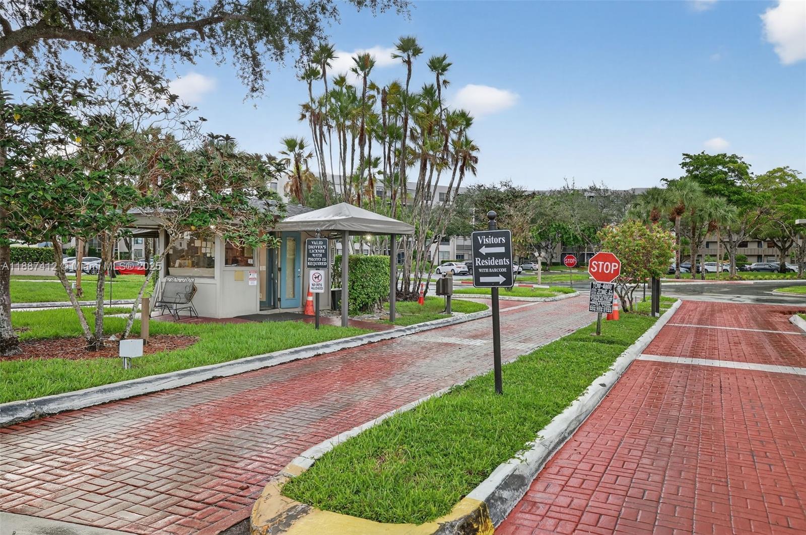COLONY POINT 3 CONDO - Residential