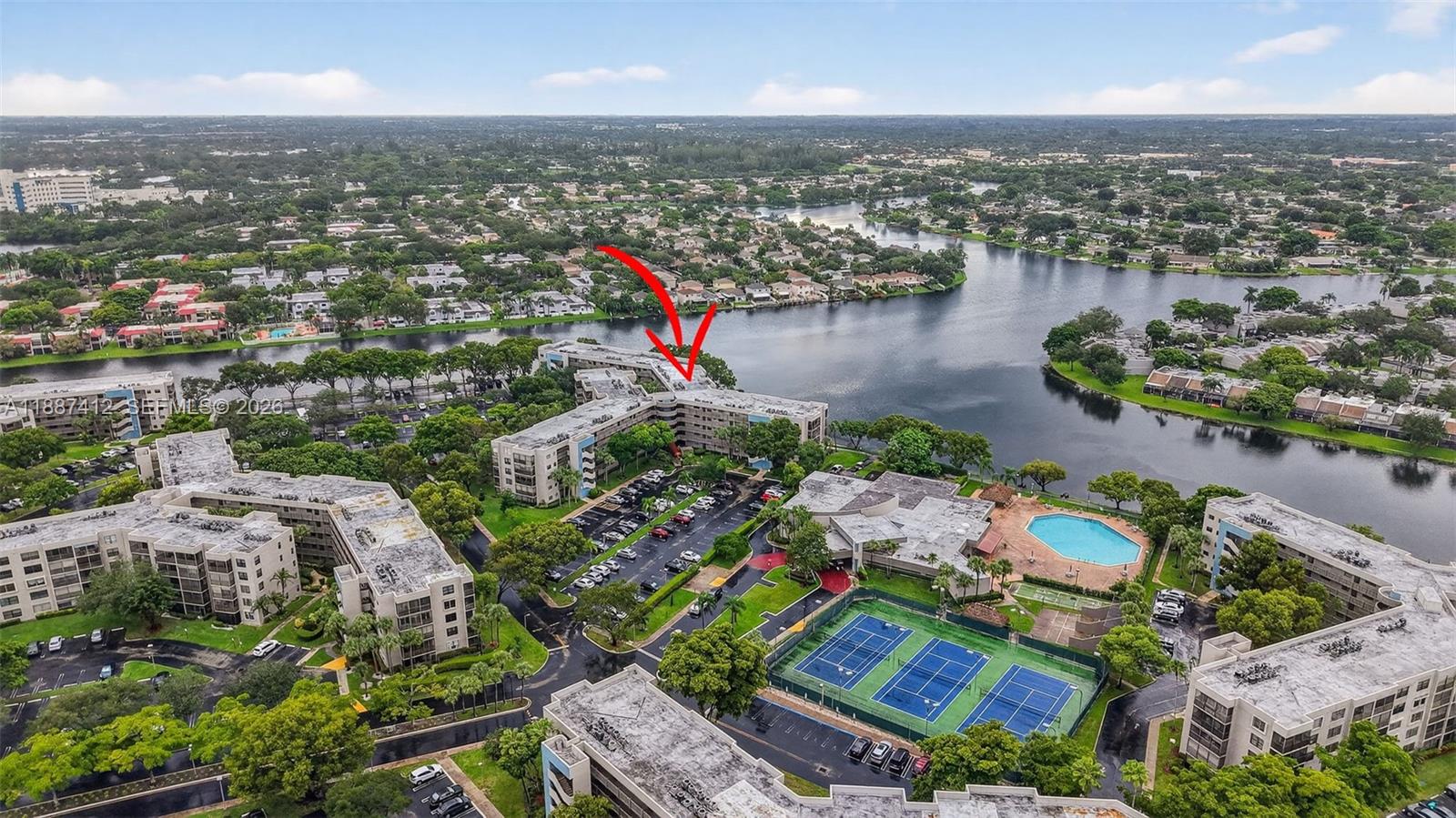 COLONY POINT 3 CONDO - Residential