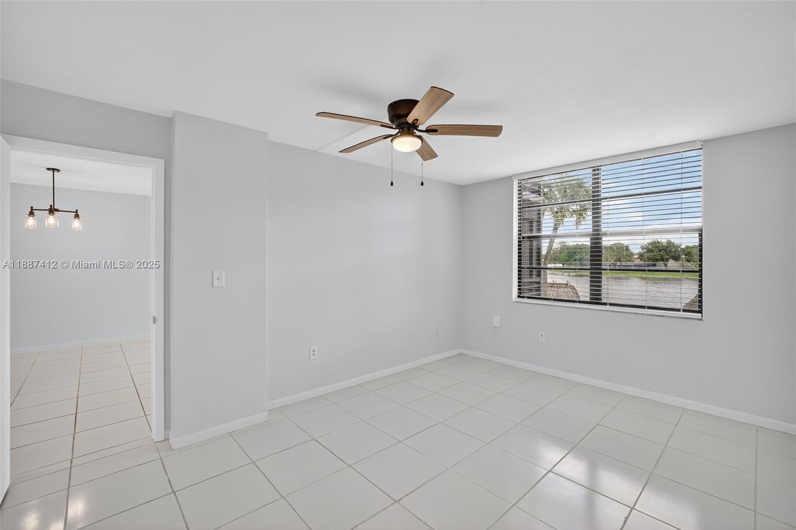 COLONY POINT 3 CONDO - Residential