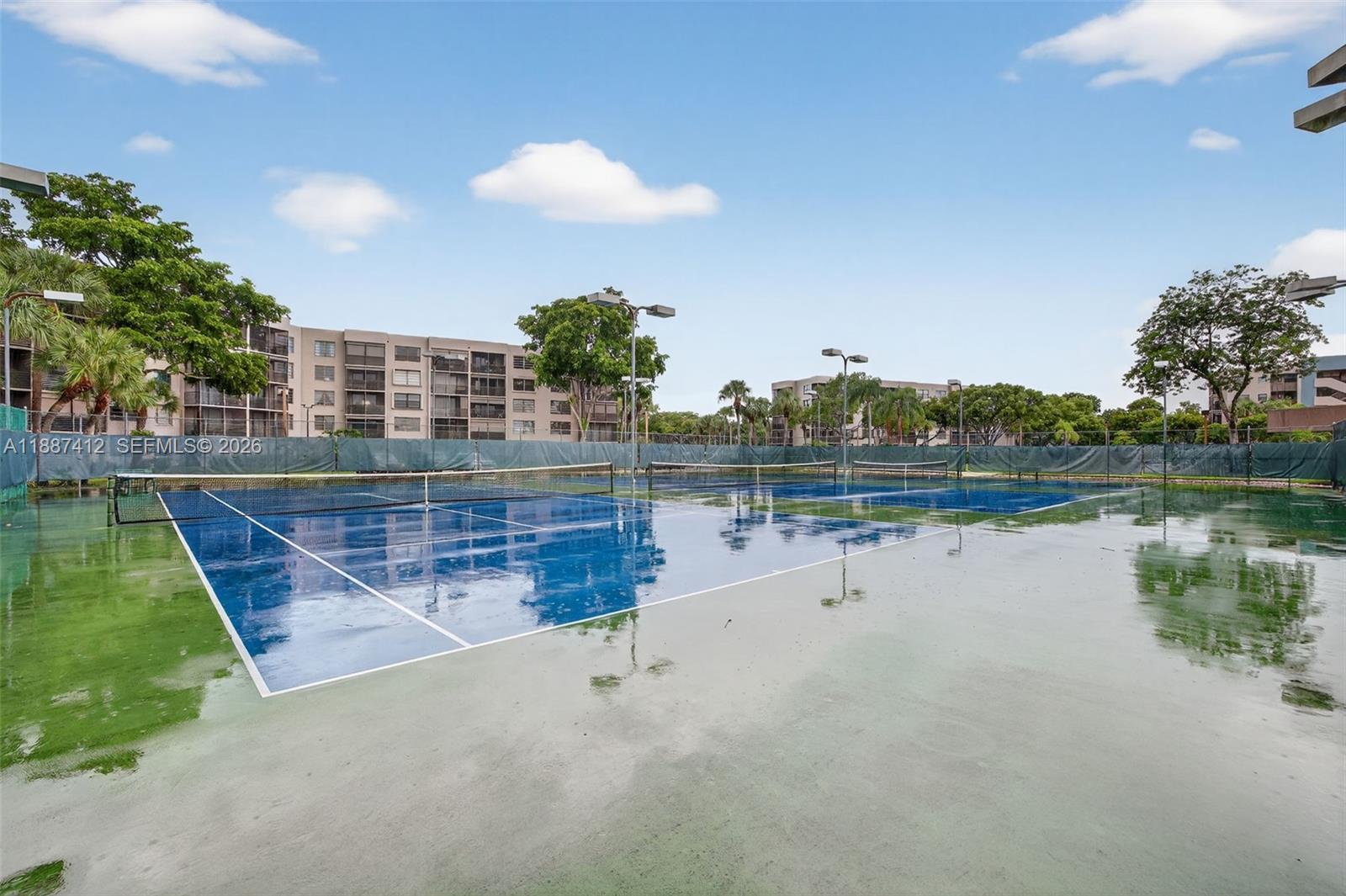 COLONY POINT 3 CONDO - Residential