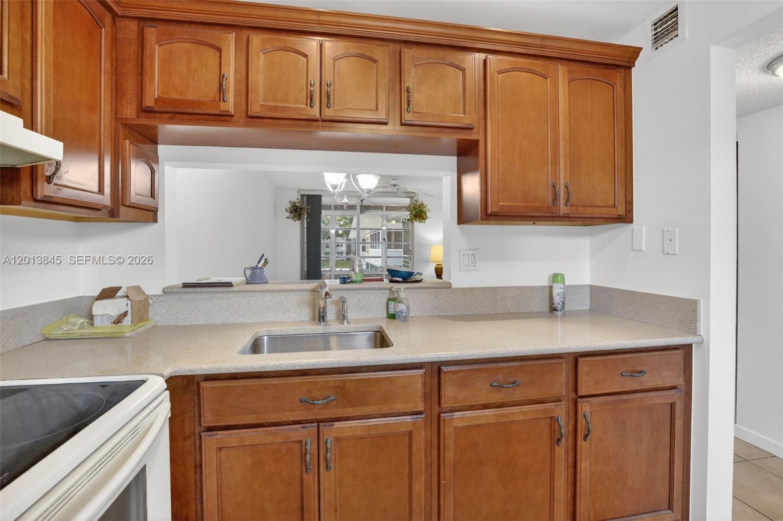 LIME BAY CONDOMINIUM 4 - Residential