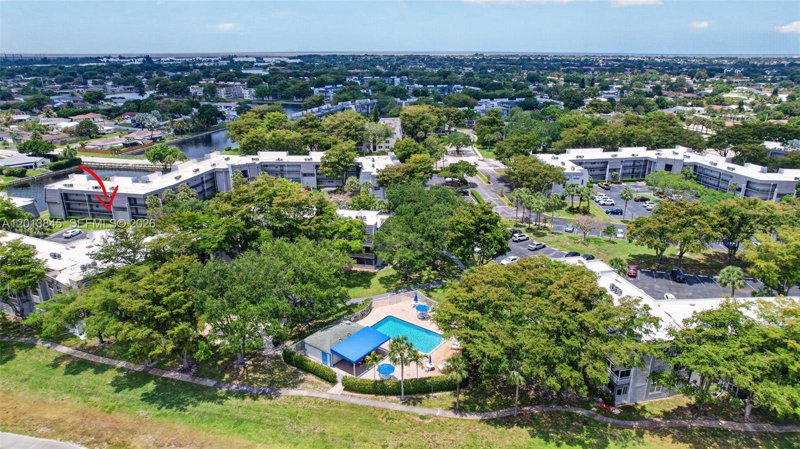 LIME BAY CONDOMINIUM 4 - Residential