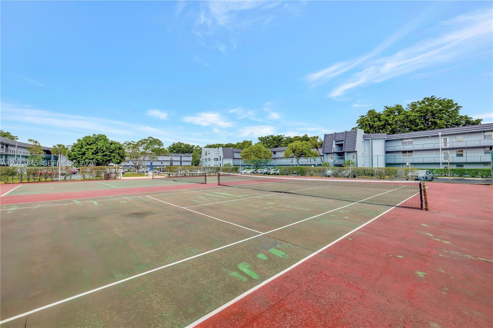 LIME BAY CONDOMINIUM 4 - Residential