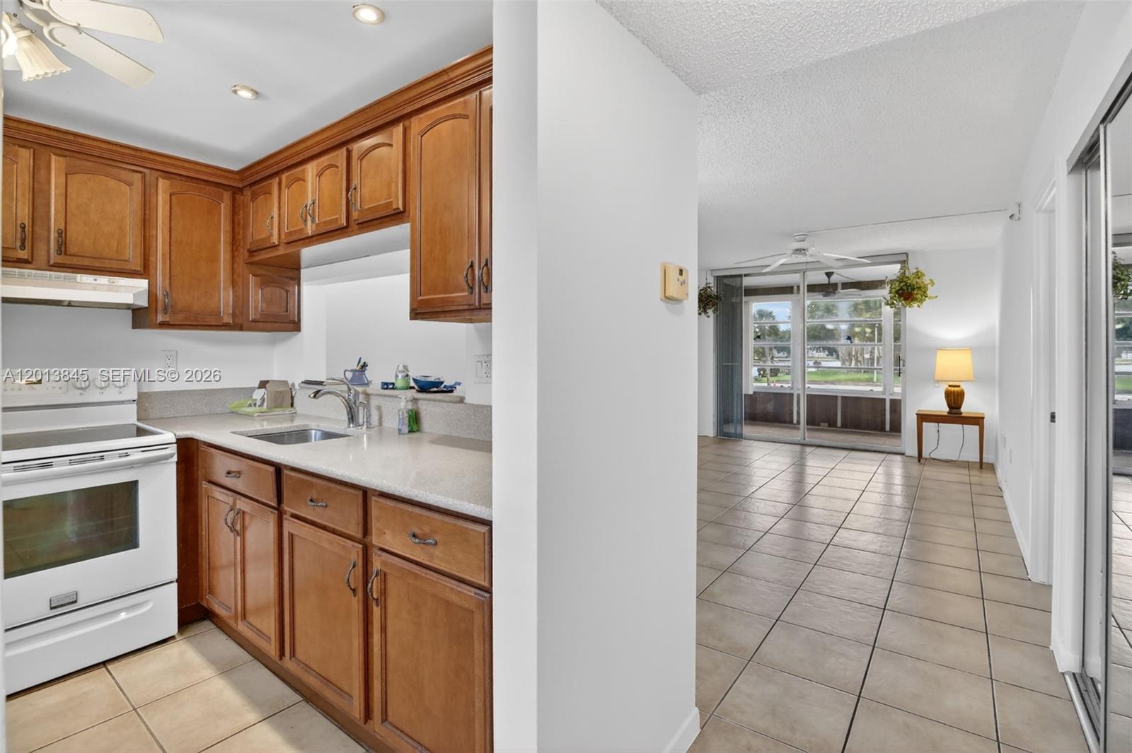 LIME BAY CONDOMINIUM 4 - Residential