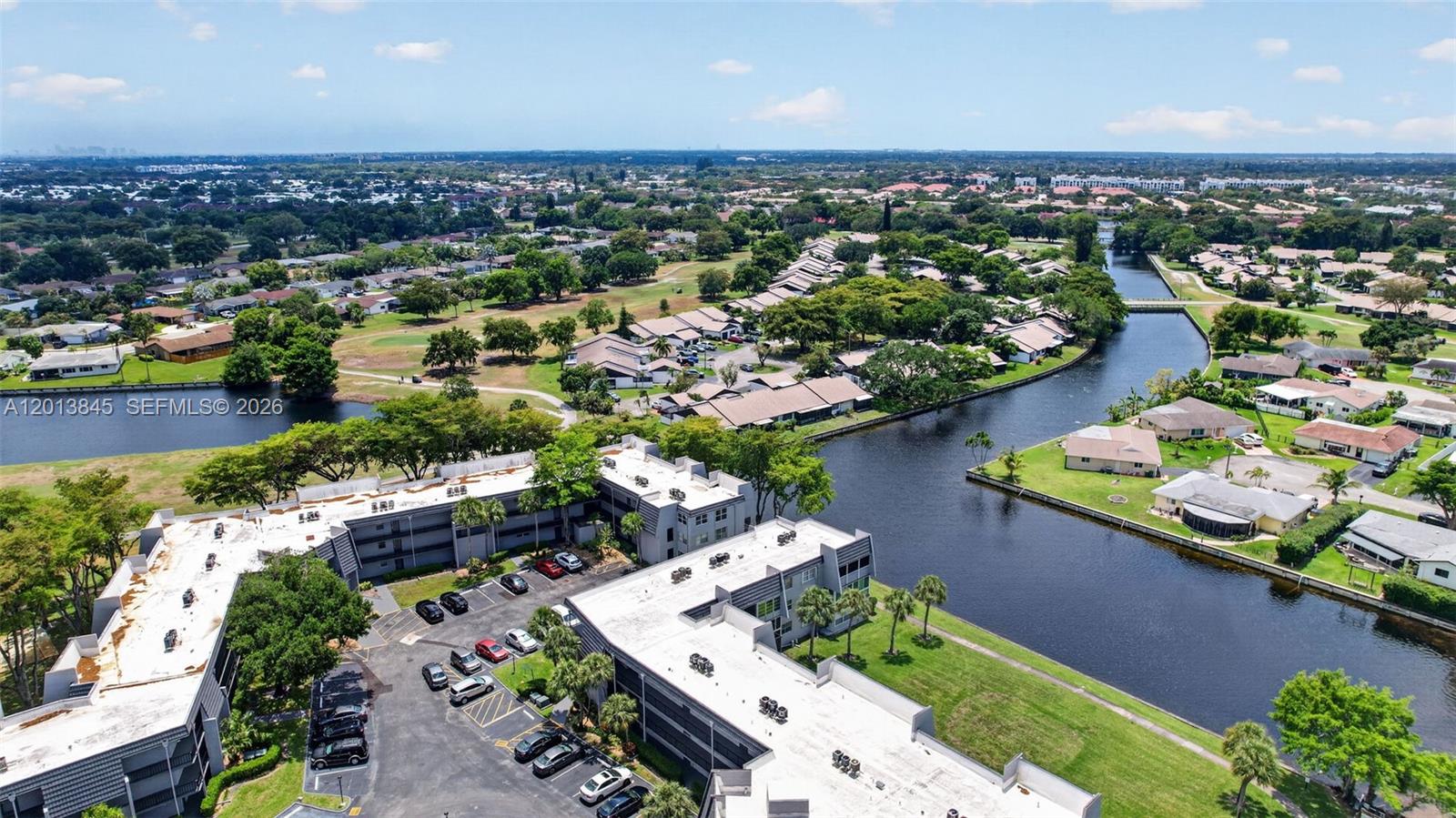 LIME BAY CONDOMINIUM 4 - Residential
