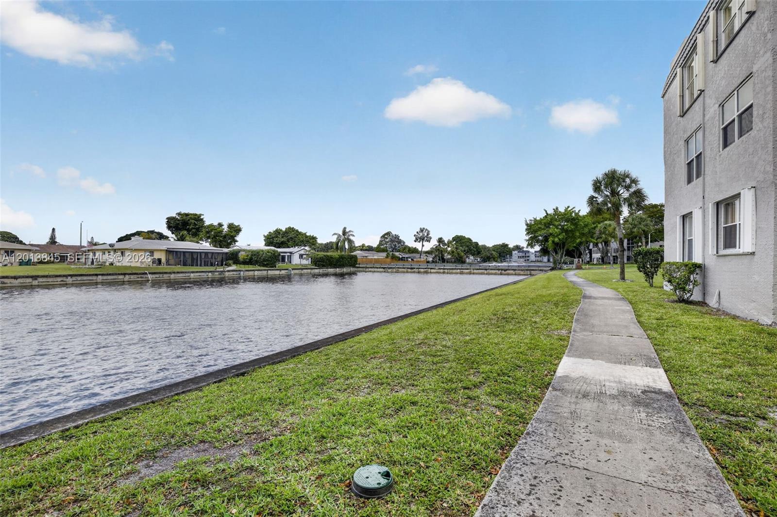 LIME BAY CONDOMINIUM 4 - Residential
