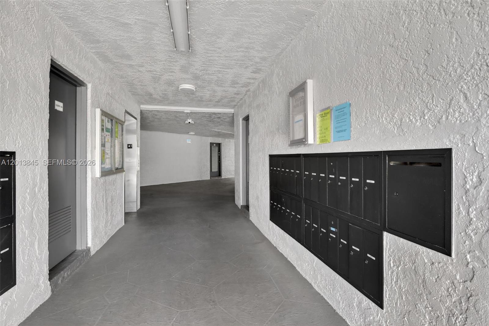 LIME BAY CONDOMINIUM 4 - Residential