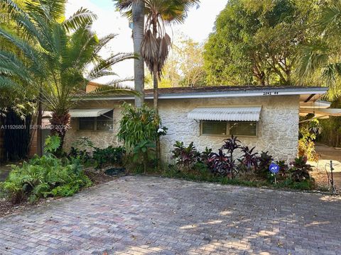 2842 Coconut Ave B Miami FL 33133