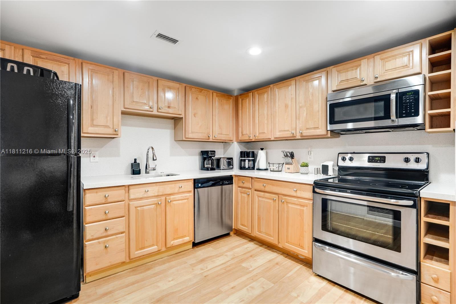 OCEAN VIEW TOWERS CONDO - Residential