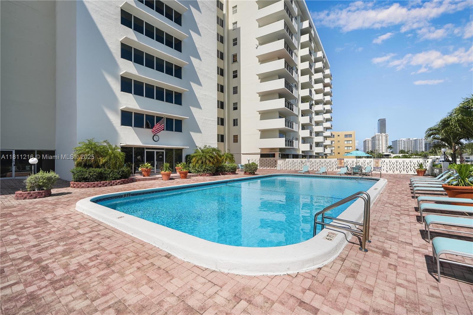 OCEAN VIEW TOWERS CONDO - Residential