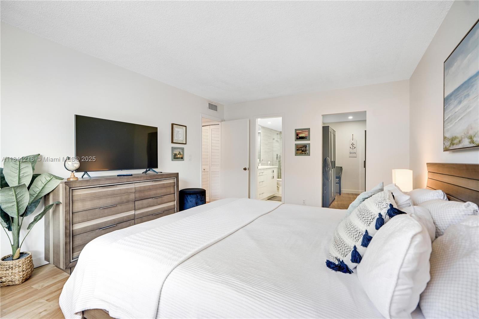 OCEAN VIEW TOWERS CONDO - Residential