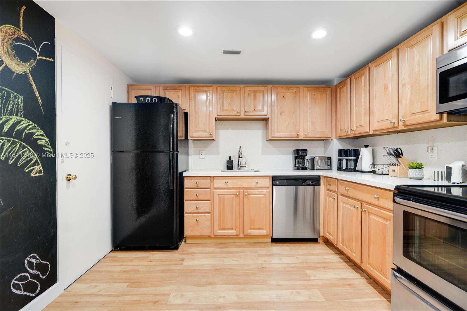 OCEAN VIEW TOWERS CONDO - Residential