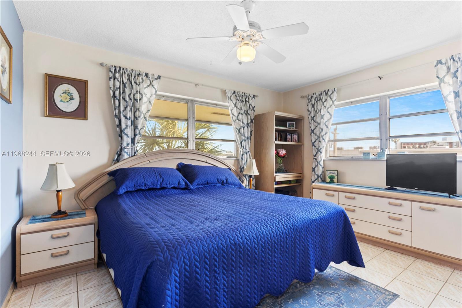 MAR-LEN GARDENS NO 11 COR - Residential